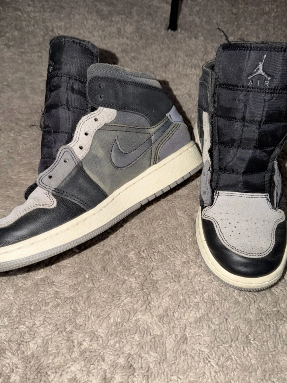 Nike Kids High-Top Sneakers in Gray and Cream